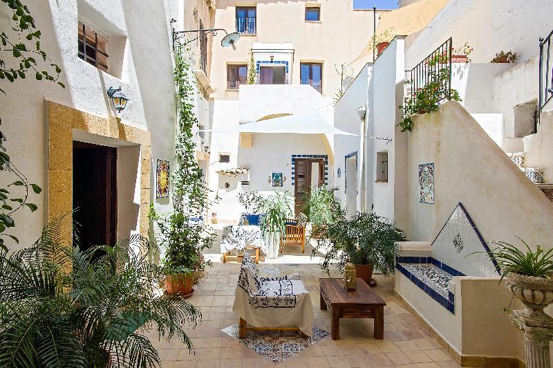 Meliaresort Dimore Storiche Bed & Breakfast 2*
